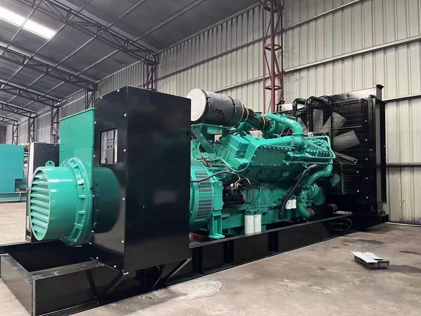 忻城如何降低 800kW 柴油发电机输出电流的波动？