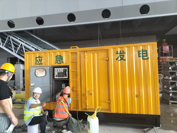 忻城怎样判断空气滤清器是否需要更换？