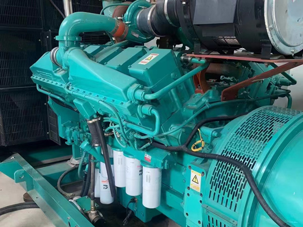 忻城更换100kW柴油发电机组机油时，需要注意哪些事项？